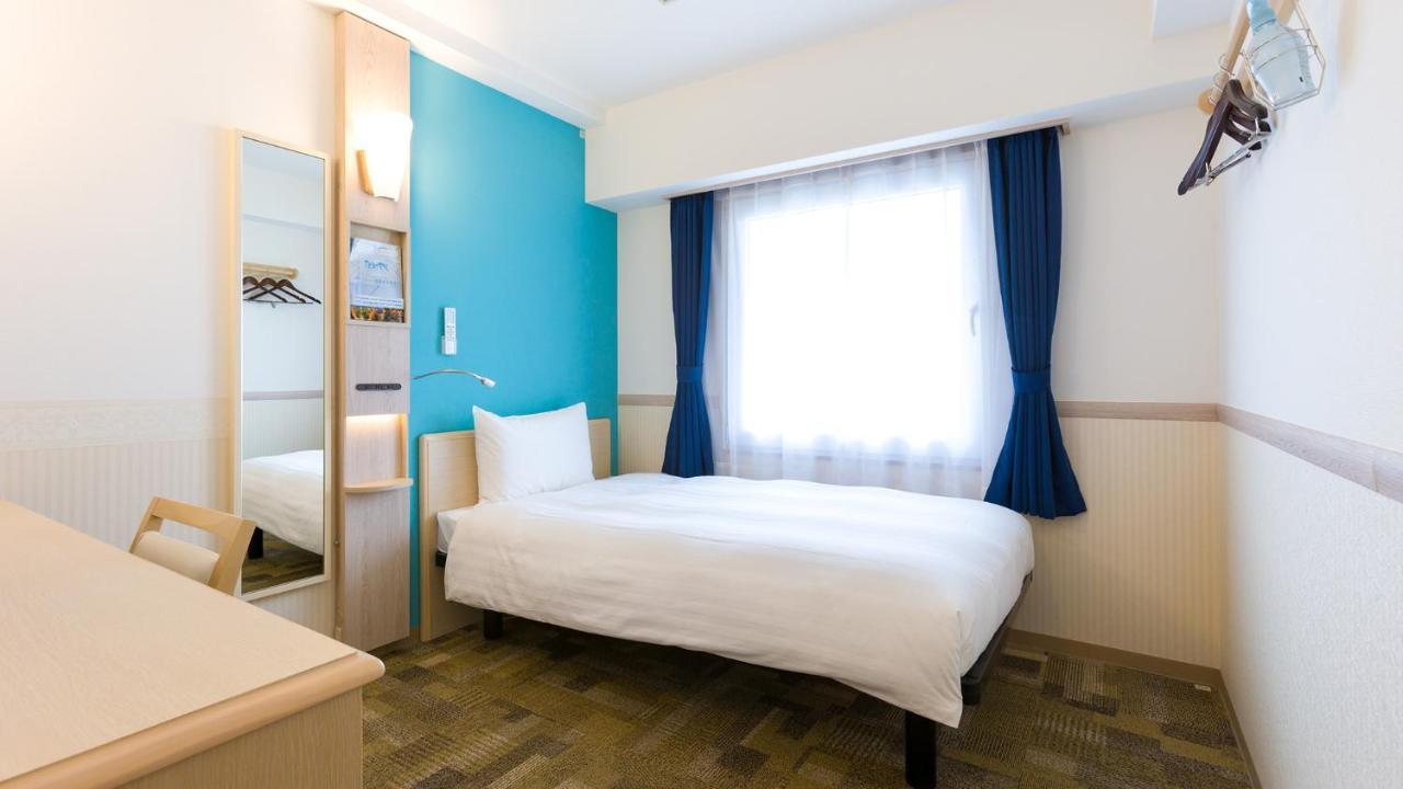 Toyoko Inn Tokyo Akishima-Eki Minami-Guchi Exterior photo